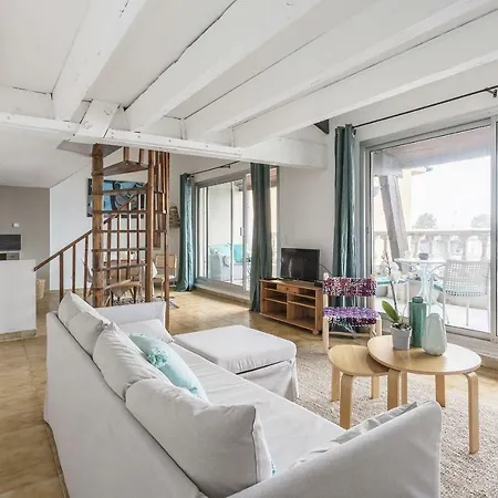 T3 Avec Terrasse Avec Vue Exceptionnelle Sur Les Quais De Sete Apartment Exterior photo