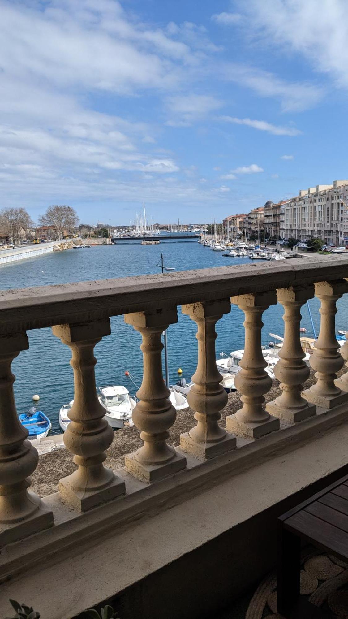 T3 Avec Terrasse Avec Vue Exceptionnelle Sur Les Quais De